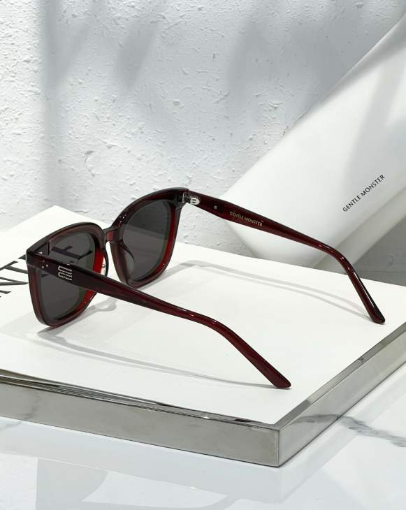 Picture of Gentle Monster Sunglasses _SKUfw66671971fw